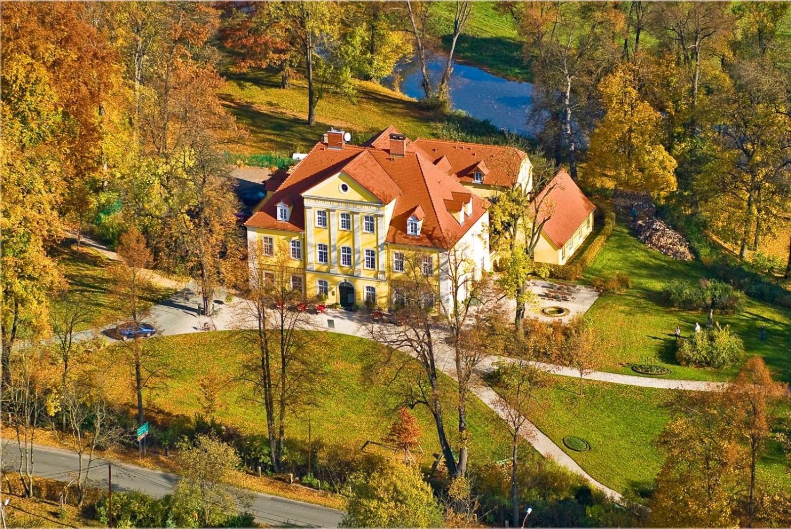 Palac Lomnica - Karkonosze / Riesengebirge Jelenia Gora Ngoại thất bức ảnh